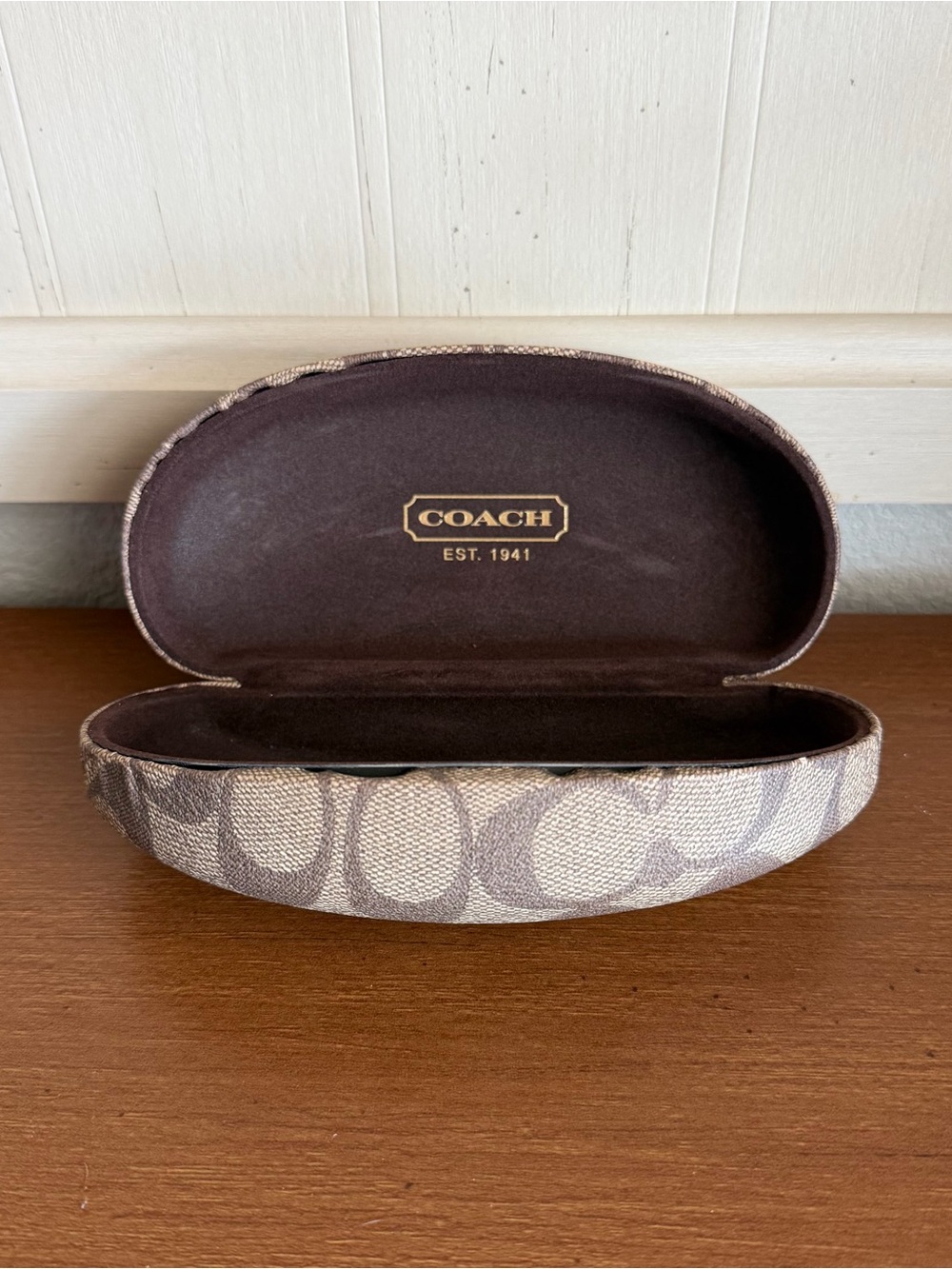 Coach Signature Logo Pattern Hard Eyeglass/Sunglasses Case Beige Brown Clamshell